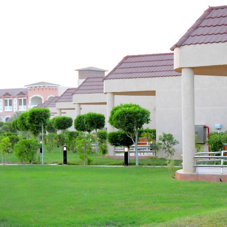 Radisson Blu Resort, Al Khobar Half Moon Bay Extérieur photo Residential villas in Al-Ghazal