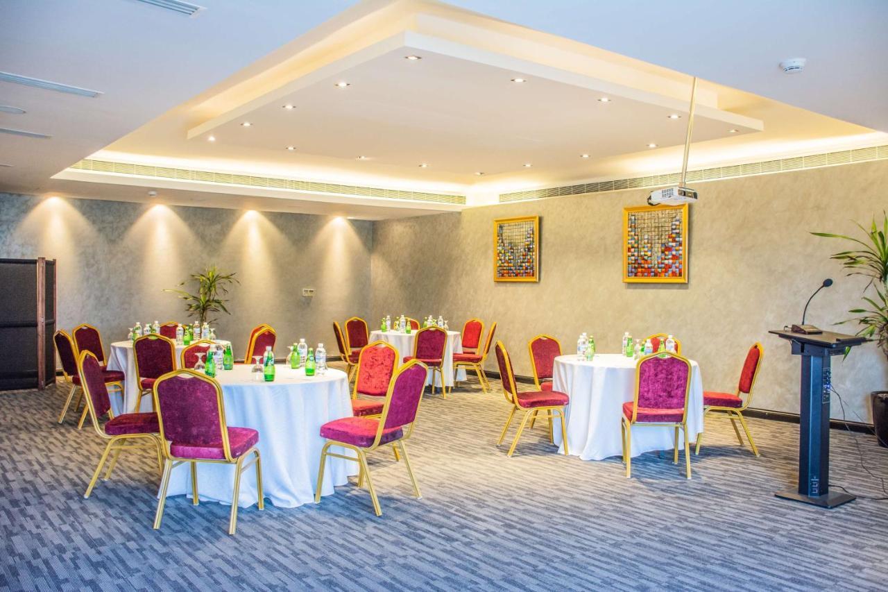 Radisson Blu Resort, Al Khobar Half Moon Bay Extérieur photo Meeting room