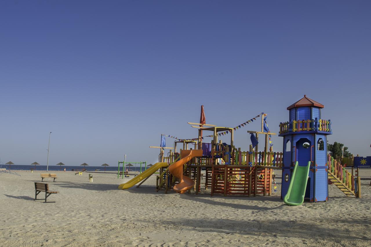 Radisson Blu Resort, Al Khobar Half Moon Bay Extérieur photo Playground on the beach