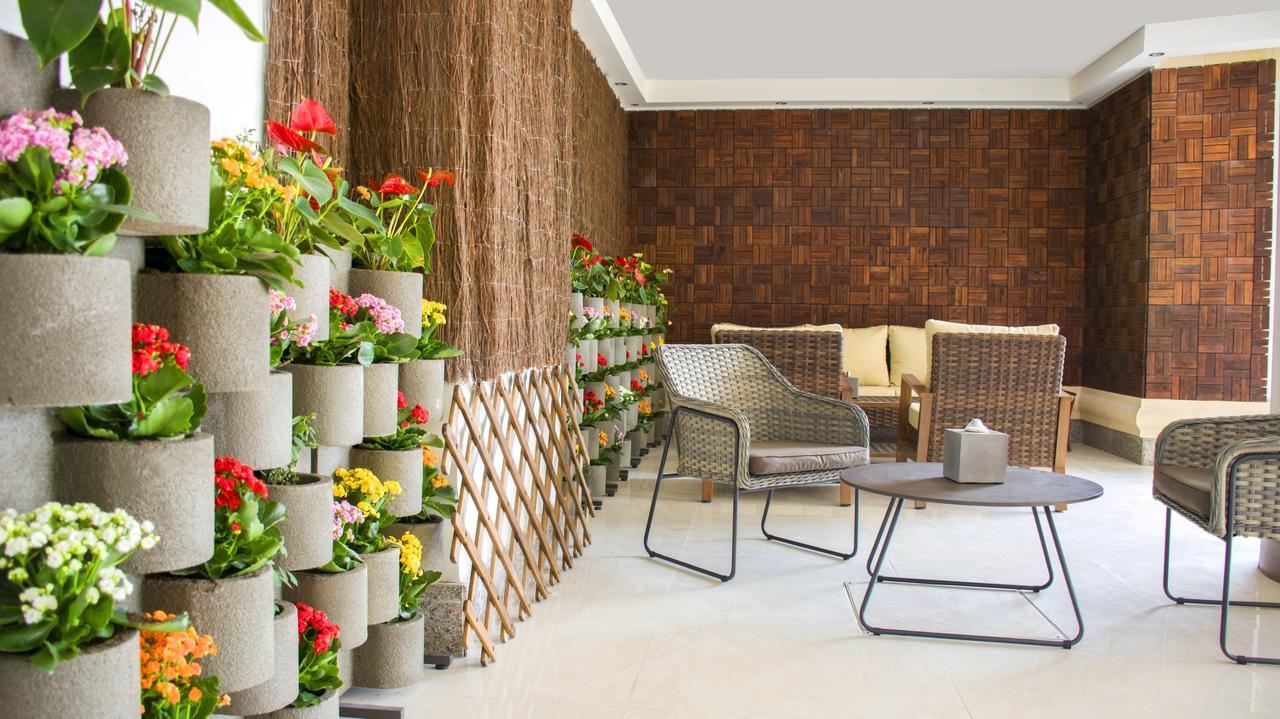 Radisson Blu Resort, Al Khobar Half Moon Bay Extérieur photo Vertical garden