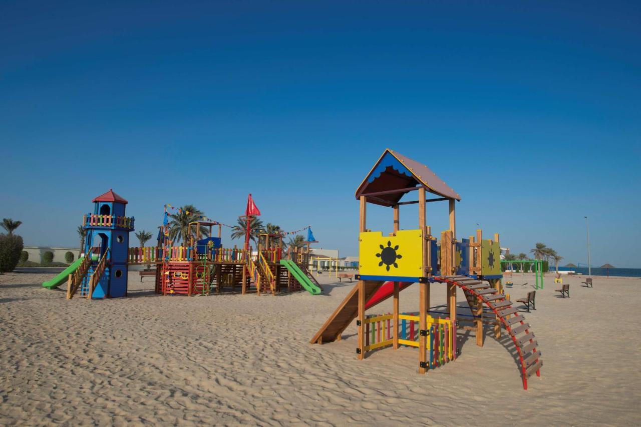 Radisson Blu Resort, Al Khobar Half Moon Bay Extérieur photo Playground at the beach